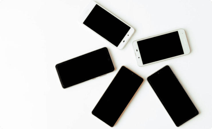 5代のスマートフォン